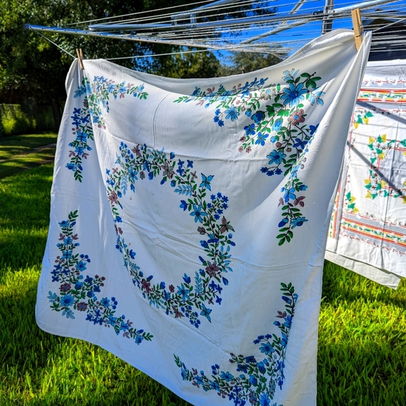 Other - Vintage Cotton Tablecloth 674